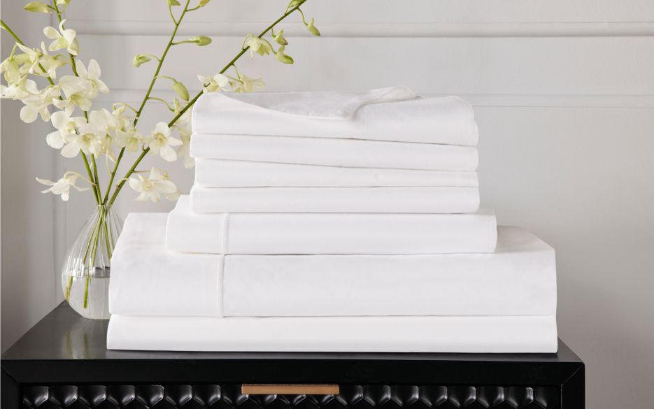 https://cdn.waldorfastoriaboutique.cn/catalog/product/r/s/rs14590_waldorf-astoria-linen-set-wa-248-01-white-q_925_585.jpg